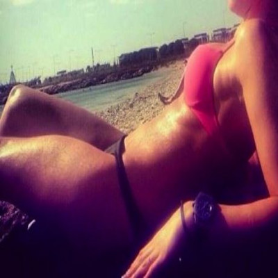 Πρώτο μπάνιο στη θάλασσα για την...