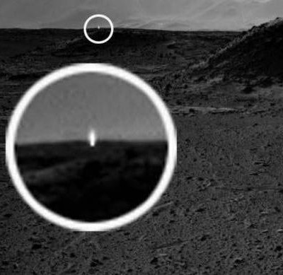 Μήπως αυτό το μυστήριo φως αποδεικνύει την ύπαρξη ζωής στον Άρη;