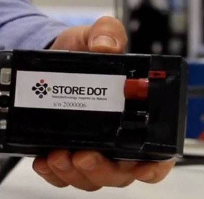 Φορτίστε το κινητό σας σε 30 δευτερόλεπτα! (video)