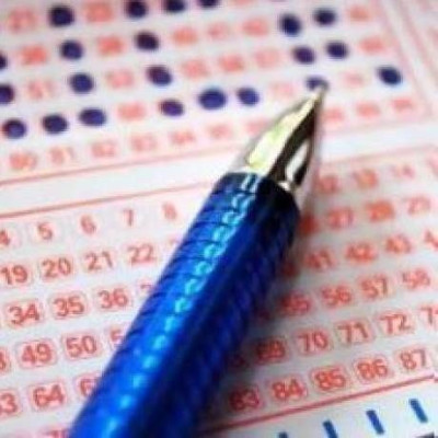 Θα κάνει Πάσχα με 50.000 ευρώ στον λογαριασμό της!