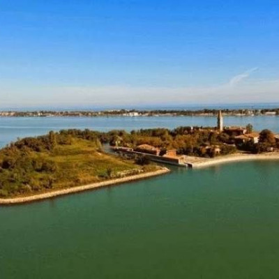 Πωλείται το στοιχειωμένο νησί