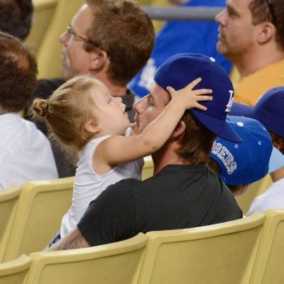 Μην πας στα τυφλά! 7 σημάδια ότι θα γίνει καλός μπαμπάς για τα μωρά σου