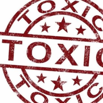 Τα 5 φρούτα & λαχανικά που τρώτε και δε γνωρίζετε πως έχουν... δηλητήριο