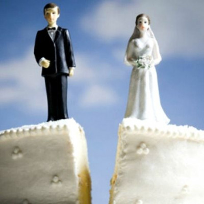 Μετά από 6 χρόνια εκείνος θέλει γάμο, αλλά εγώ το σκέφτομαι. Όμως δεν θέλω και να χωρίσω.