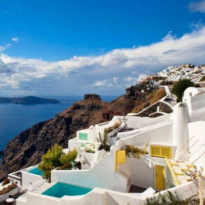 Ποια κρίση; Αυξήσεις έως και 100% στις τιμές των ξενοδοχείων