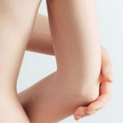 Θέλεις απαλούς αγκώνες; Κάνε αυτήν τη «θαυματουργή» μάσκα!