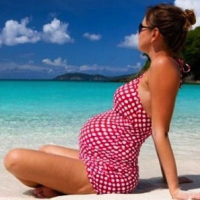 Εγκυμοσύνη το καλοκαίρι! Ένας οδηγός επιβίωσης για να νικήσετε την ζέστη