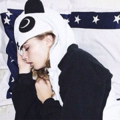 Cara Delevingne: Την πήρε ο ύπνος κατά τη διάρκεια συνέντευξης. Τι απάντησε η ίδια;