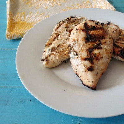 Ζουμερό φιλέτο κοτόπουλου μαριναρισμένο με γιαούρτι και μυρωδικά!