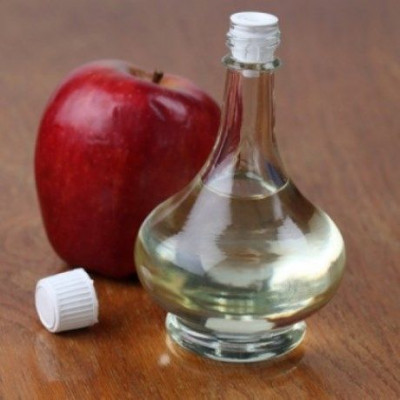 Τα μοναδικά οφέλη του μηλόξυδου στην επιδερμίδα σας