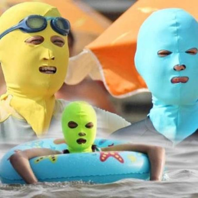 «Facekini», η νέα τρέλα της παραλίας (pics)