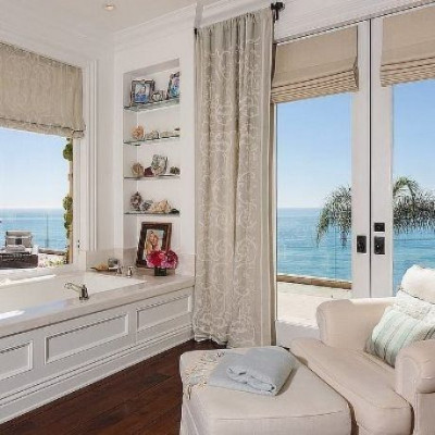 Μπάνιο ή… ανάκτορο; Δείτε τα υπερπολυτελή μπάνια 10 διάσημων σταρ