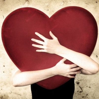 Έχω σχέση 1,5 χρόνο & είμαι πολύ ευτυχισμένη. Αλλά φοβάμαι ότι κάποια στιγμή θα τελειώσει