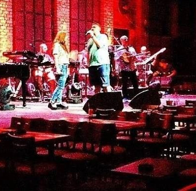 Ασλανίδου-Ρέμος: Τραγουδούσαν το «Θα προχωράμε μαζί» του Βαρδή και έκλαιγαν