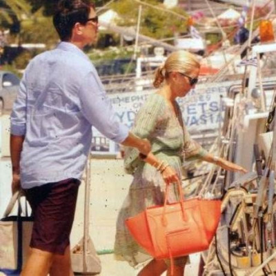 Μαρί Σαντάλ-Παύλος Γλίξμπουρκ: Οι οικογενειακές διακοπές στο Πόρτο Χέλι