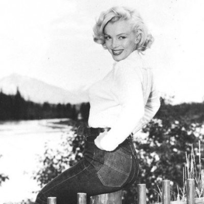 Χαρά, κατάθλιψη, ανασφάλεια: Η συνεχής πάλη της γυναίκας με το σώμα της σε 4 λεπτά