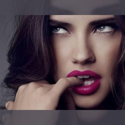 «Τρως» τα νύχια σου; 4 απλά tips για να κόψεις την κακή αυτή συνήθεια