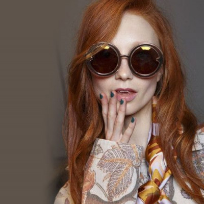 Κλέψτε τις εντυπώσεις με ένα εντυπωσιακό χρώμα στα νύχια σας!