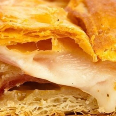 Ζαμπονοτυρόπιτα με 3 υλικά!