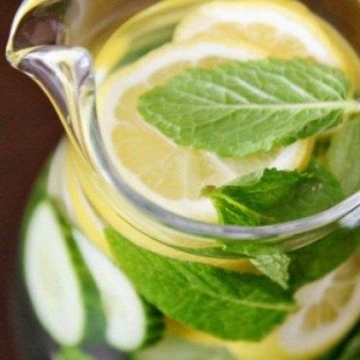 Τι να βάλετε στο νερό για τέλεια αποτοξίνωση