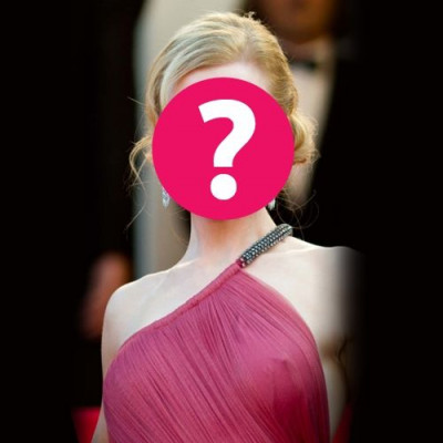 H υπερβολή στο μεγαλείο της: «Έσπασα το πλευρό μου προσπαθώντας να φορέσω έναν κορσέ»