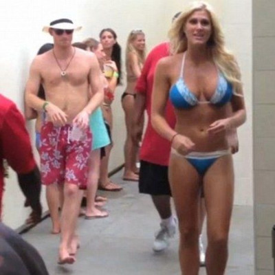 Επιτέλους μάθαμε! Ο Harry εξηγεί γιατί έμεινε ολόγυμνος σε σουίτα του Las Vegas το 2012