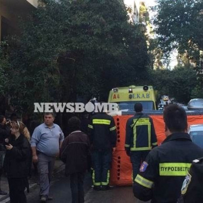 Άνδρας έπεσε από το δεύτερο όροφο πολυκατοικίας στα Εξάρχεια