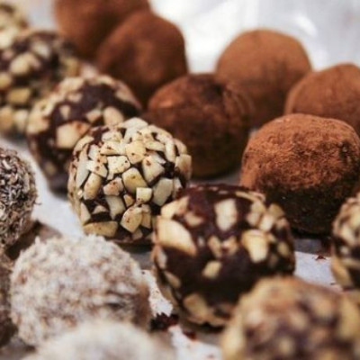 Συνταγή για τα πιο νόστιμα τρουφάκια με 5 υλικά!