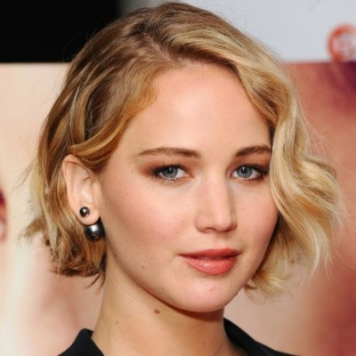 H ώρα της εκδίκησης: H Lawrence περνά στην αντεπίθεση και τα φτιάχνει με νεαρό star!