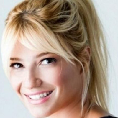 Φαίη Σκορδά: Δείτε τι κάνει Παρασκευή βράδυ στον καναπέ της! (εικόνα)