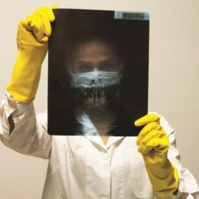 Heart attack της ομάδας Nonsense στο θέατρο Φούρνος