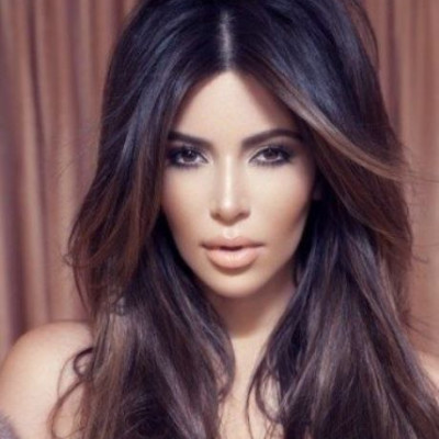 Η πρώτη no make up selfie φωτογραφία της Kim Kardashian για το 2015!