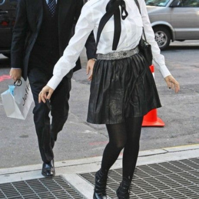 «Είσαι άρρωστος πια»: Ποια διάσημη κυρία ξεσπά ενάντια στο σύζυγό της;