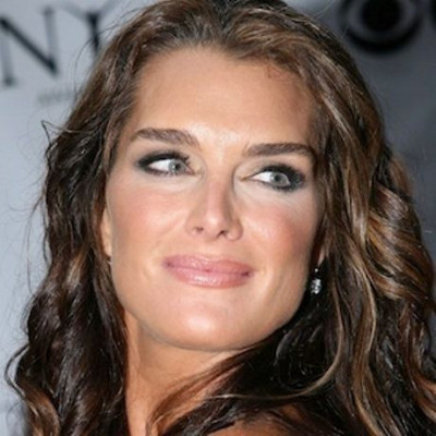 H Brooke Shields έχει χιούμορ και μας το απέδειξε με την πιο αστεία selfie!