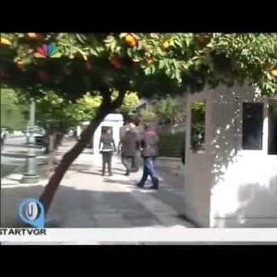 Η άφιξη Βαρουφάκη στο Μαξίμου που ξάφνιασε τους δημοσιογράφους (vid)!