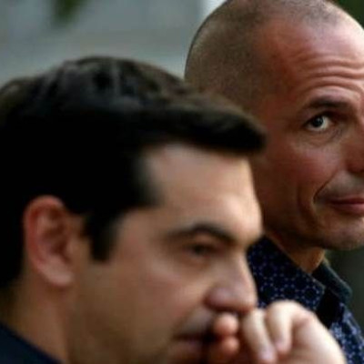 Financial Times: Ο Α. Τσίπρας και ο Γ. Βαρουφάκης έχουν δίκιο