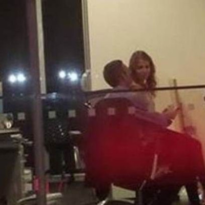 Τους έπιασαν στα πράσα ενώ έκαναν σεξ στο γραφείο (photos)