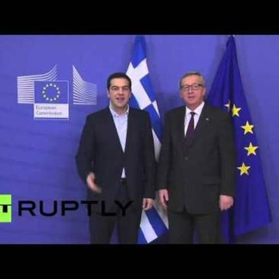 Xεράκι-χεράκι αποχώρησαν Τσίπρας και Γιούνκερ (video)