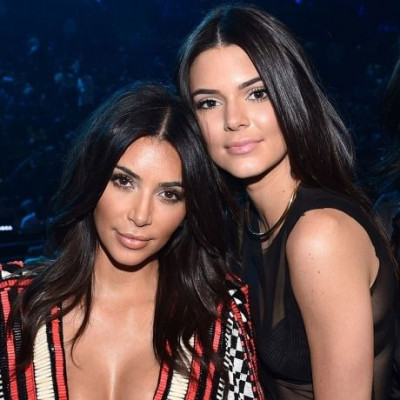 Είναι πια ολοφάνερο: Η Kim Kardashian «μισεί» την αδερφή της!