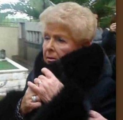 Το μήνυμα της Βέφας Αλεξιάδου στο facebook μετά τη κηδεία της κόρης της, Αγγελικής