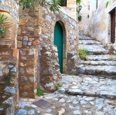 5 μέρη στην Ελλάδα για να γιορτάσετε τον… έρωτά σας!! (PHOTOS)