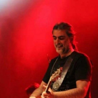 Φίλιππος Πλιάτσικας με το Acoustic στο Θέατρο Παλλάς