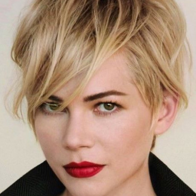 Ξεχάστε τη Michelle Williams που ξέρατε! Το νέο της hairlook είναι απλά εντυπωσιακό