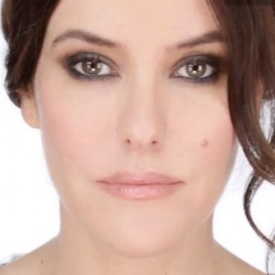 Δείτε πώς θα πετύχετε το κλασσικό smokey eye look!