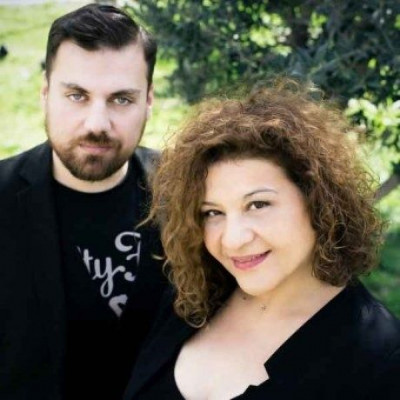 Η Γιώτα Νέγκα και ο Θέμης Καραμουρατίδης για τρία τελευταία live στο Σταυρό του Νότου