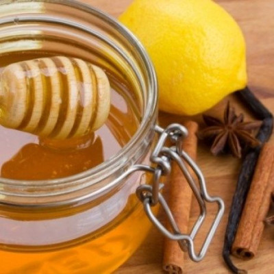 Μέλι & κανέλα: Όλες οι θεραπευτικές τους ιδιότητες
