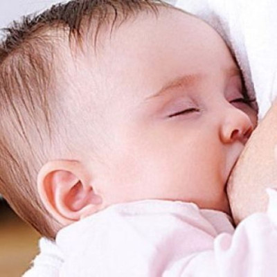 Ερευνα: Όσο πιο πολύ θηλάζεις το μωρό τόσο πιο έξυπνο γίνεται!