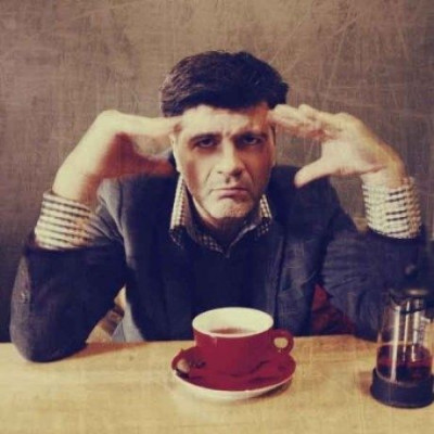 Ο Φοίβος Δεληβοριάς για δύο live στο Σταυρό του Νότου