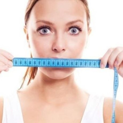 Αυτές είναι οι πολύτιμες συμβουλές για να χάσετε τα κιλά που πήρατε το Πάσχα χωρίς δίαιτα