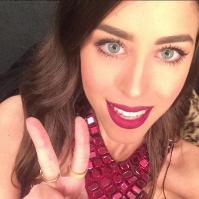 Η Demy είναι ακόμη πιο κούκλα άβαφη!